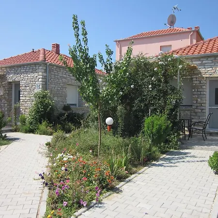 Petra Houses Semesterbostad Potos